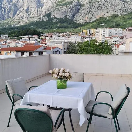 Silva, 50m From Appartement Makarska