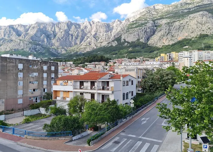 Apartmán Silva, 50m From *